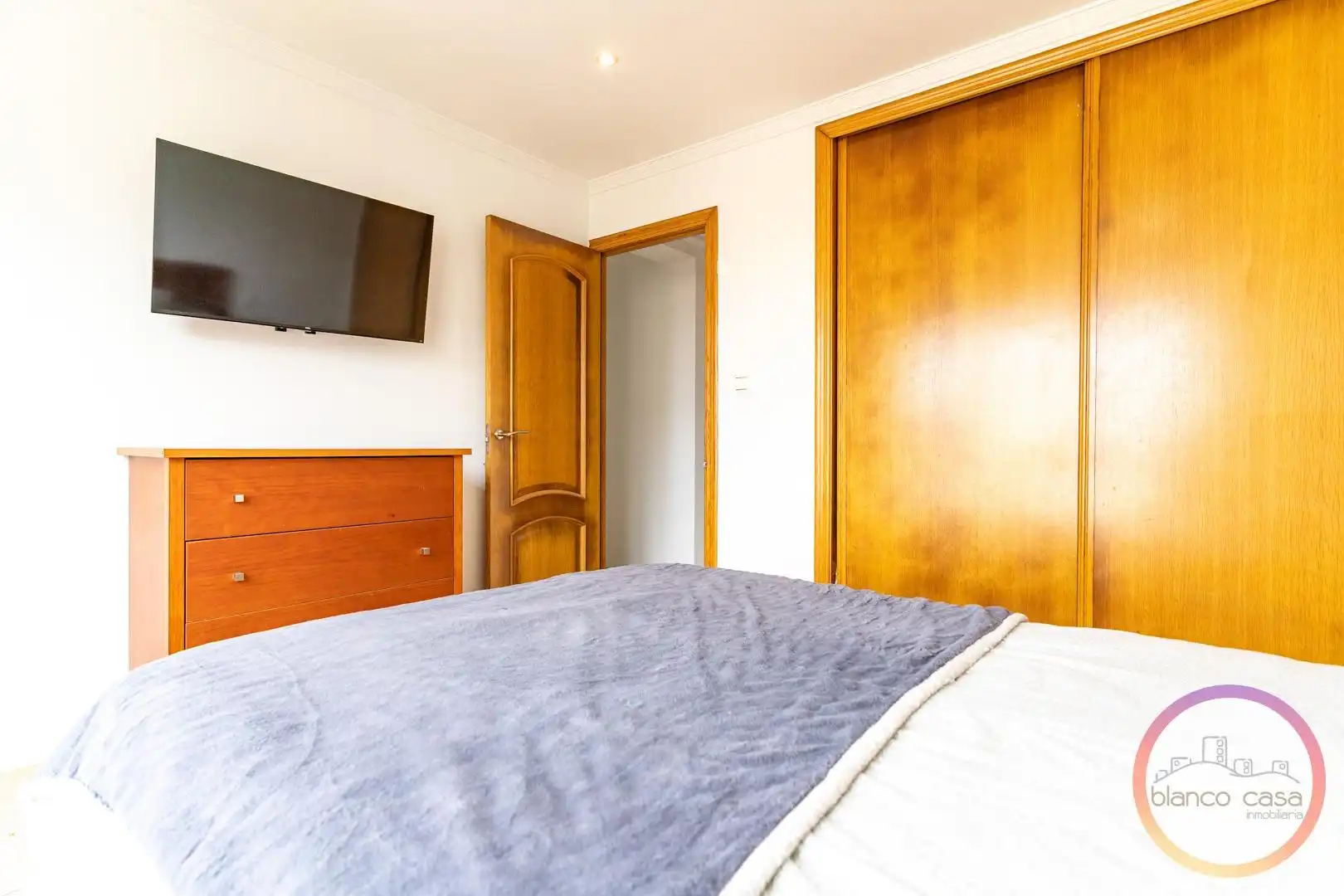 Bedroom of Flat for sale in Carballo