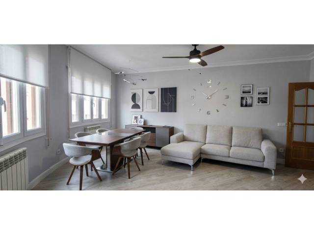 Piso en Venta en Avenida Valencia, 61 en Universidad San Francisco