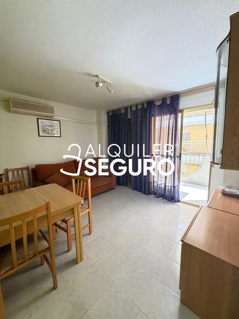 Außenansicht von Wohnung zur Miete in Oropesa del Mar / Orpesa mit Heizung, Schwimmbad und Möbliert
