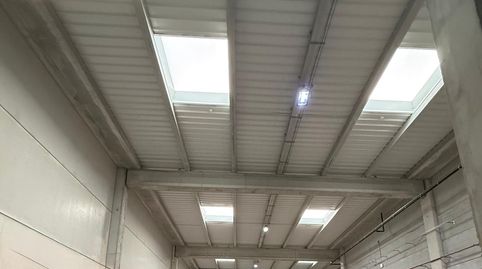 Foto 2 von Fabrikhallen zur Miete in Santa Perpètua de Mogoda, Barcelona
