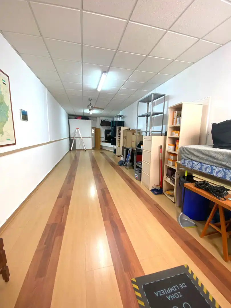 Local comercial en venda a Sur, imagen 2