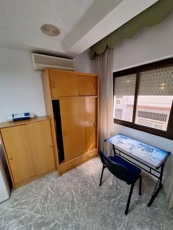 Habitación de Piso en venta en Granada con Aire acondicionado, Calefacción y Amueblado