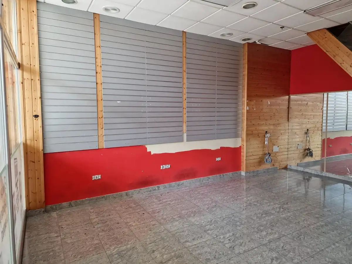Local de alquiler en Cee