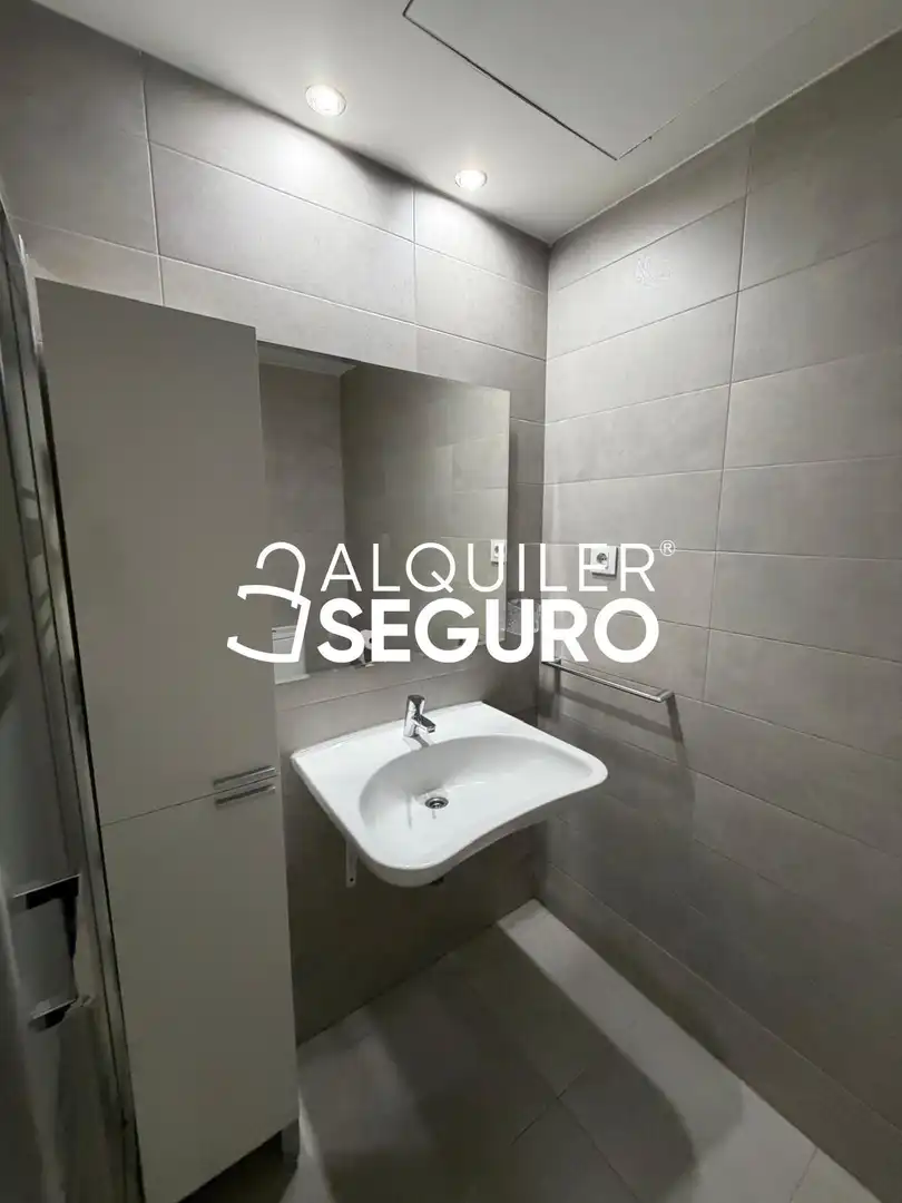 Bathroom of Flat for rent in Universidad