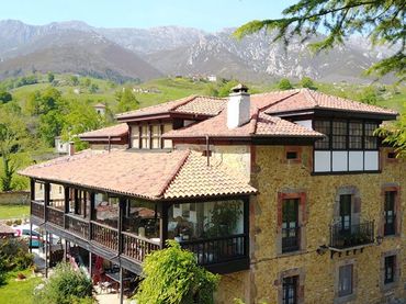 Casa in vendita a Parres