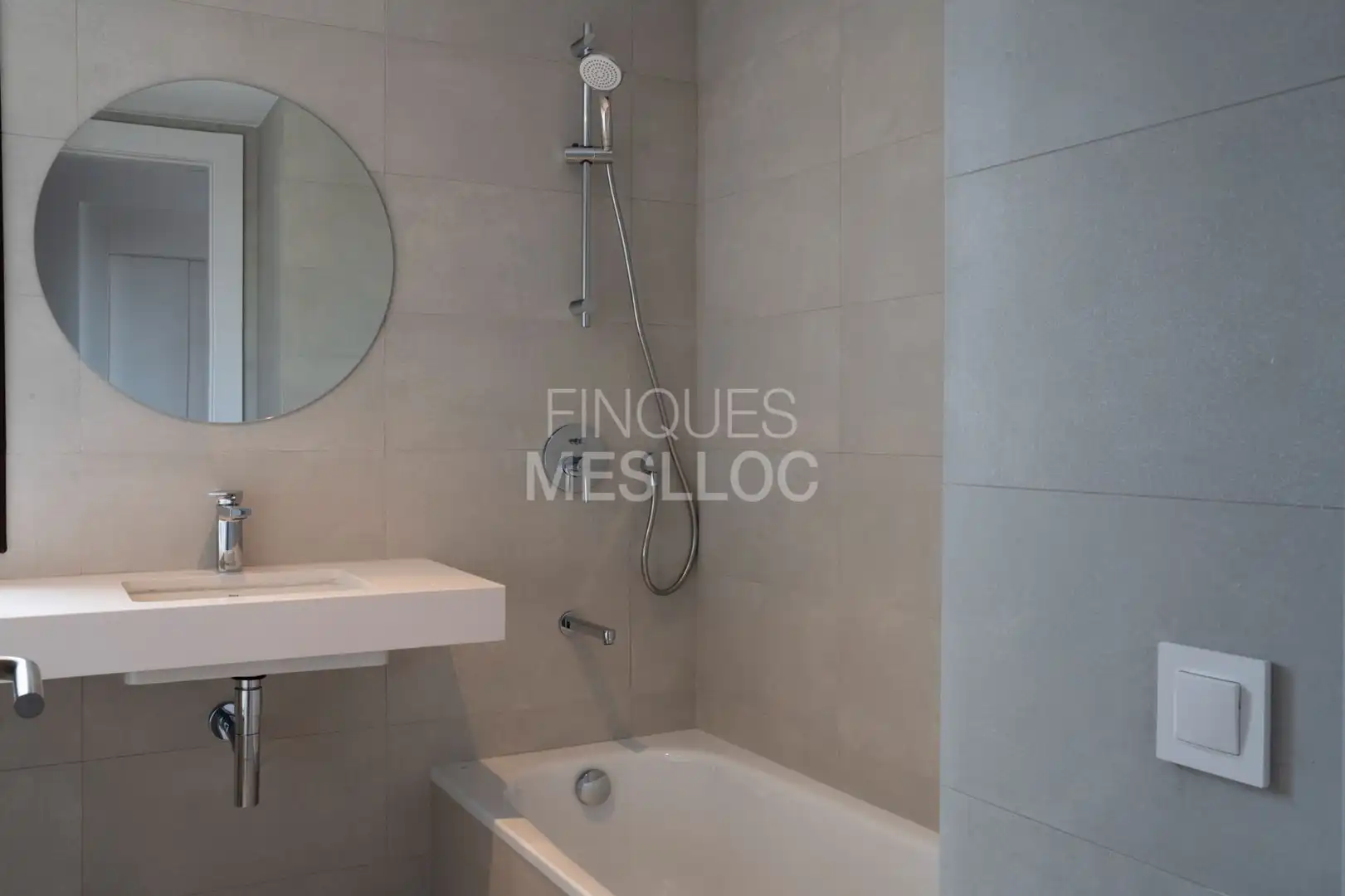 Bathroom of Houses for rent in Montgat  with Air Conditioner, Heating and Private garden