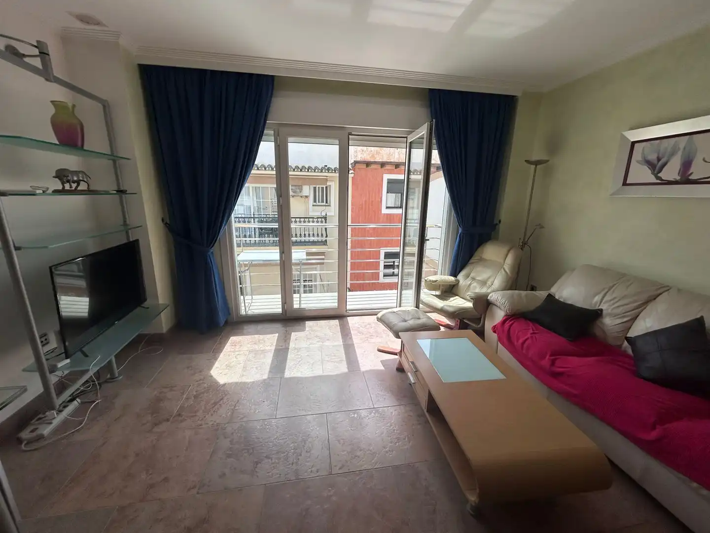 Sala de estar de Edificio en venta en Torremolinos