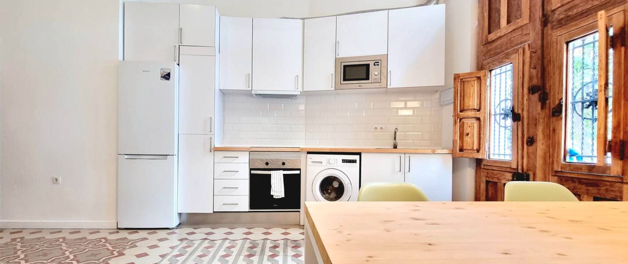 Cocina de Piso de alquiler en  Valencia Capital con Aire acondicionado, Calefacción y Amueblado