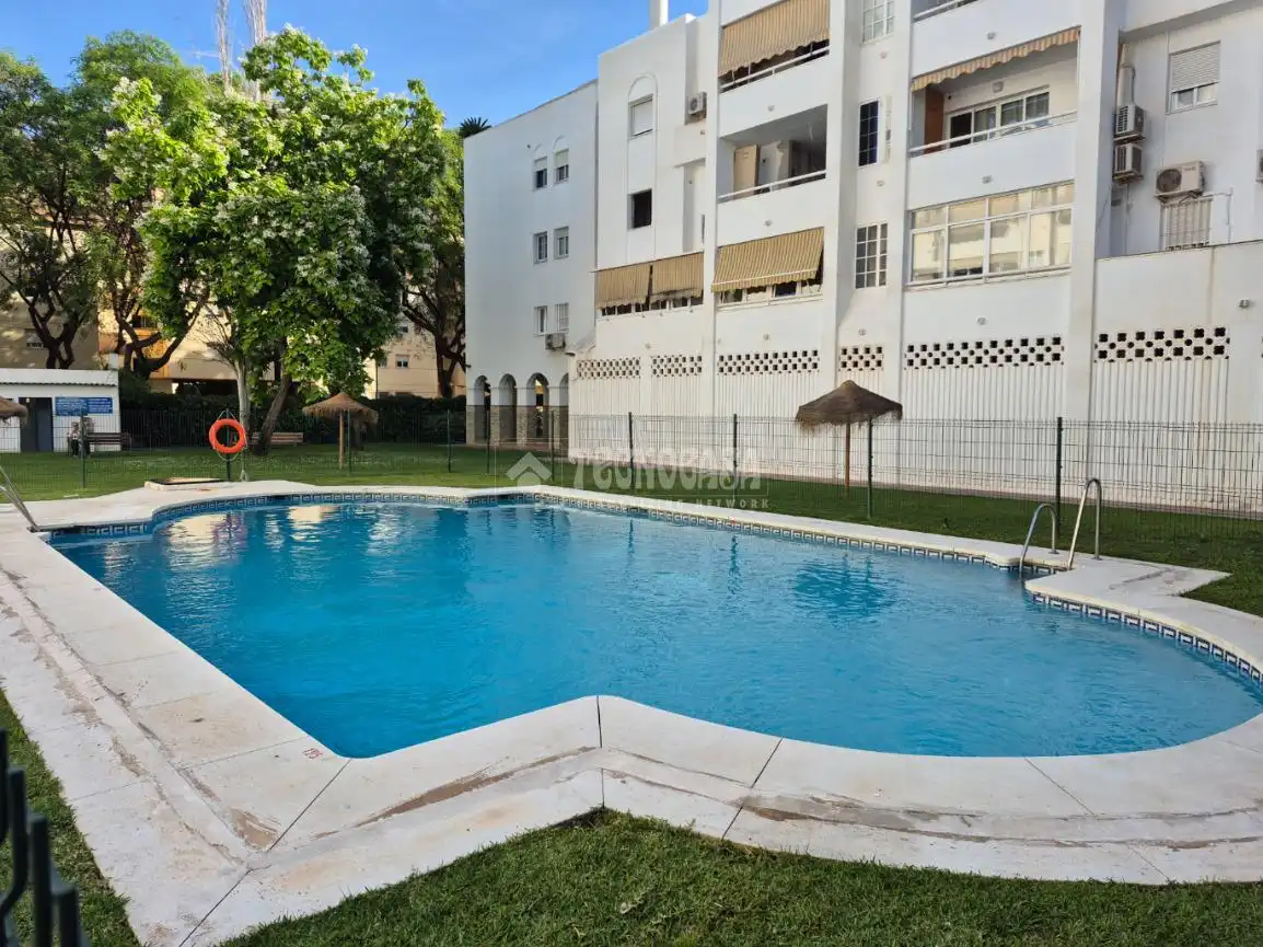 Piscina de Piso en venta en Málaga con Aire acondicionado, Calefacción y Terraza