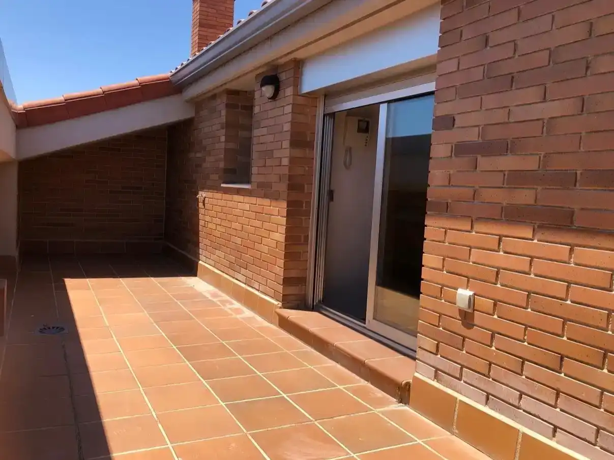 Terrassa de Àtic de lloguer en Castelldefels amb Aire condicionat i Balcó