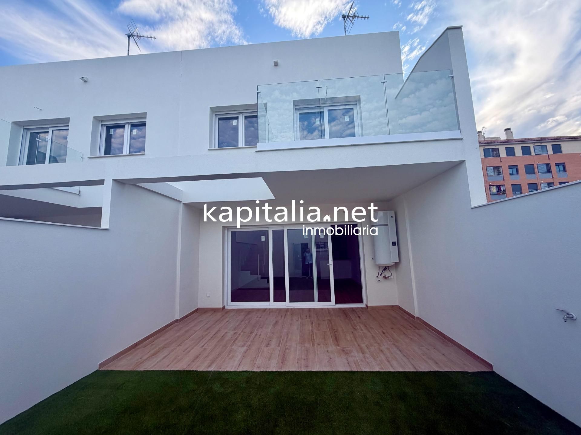 Garden of Single-family semi-detached for sale in Castalla  with Air Conditioner, Private garden and Terrace