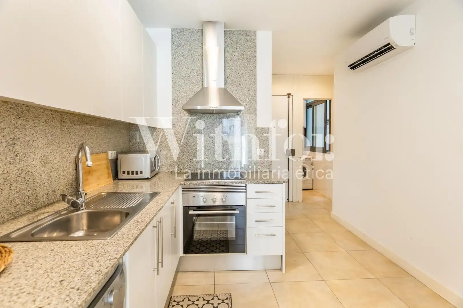 Kitchen of Flat for sale in Barcelona  with Air Conditioner, Heating and Parquet flooring