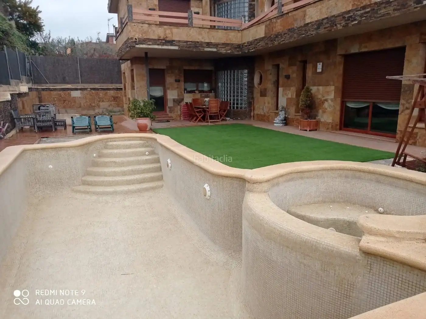 Piscina de Casa o xalet en venda en Viladecavalls amb Aire condicionat, Traster i Piscina