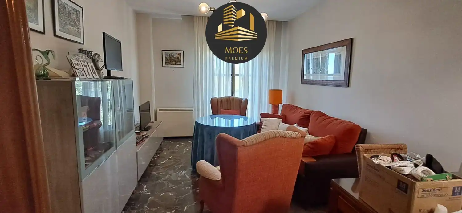 Piso con terraza en venta en Ctra. Circunvalación - La Magdalena
