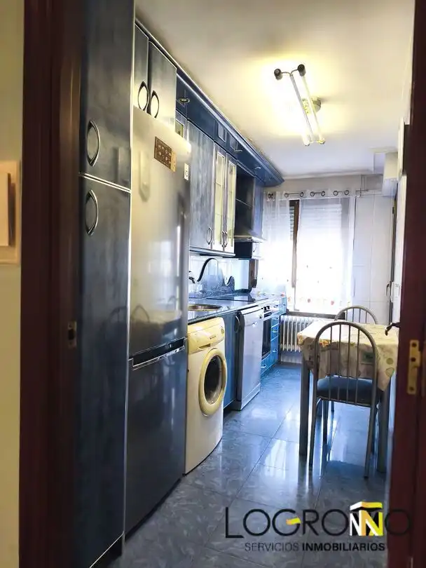 Cuina de Pis en venda en  Logroño amb Calefacció i Traster