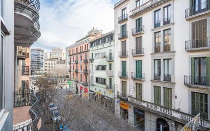 Vista exterior de Pis en venda en Girona Capital amb Aire condicionat