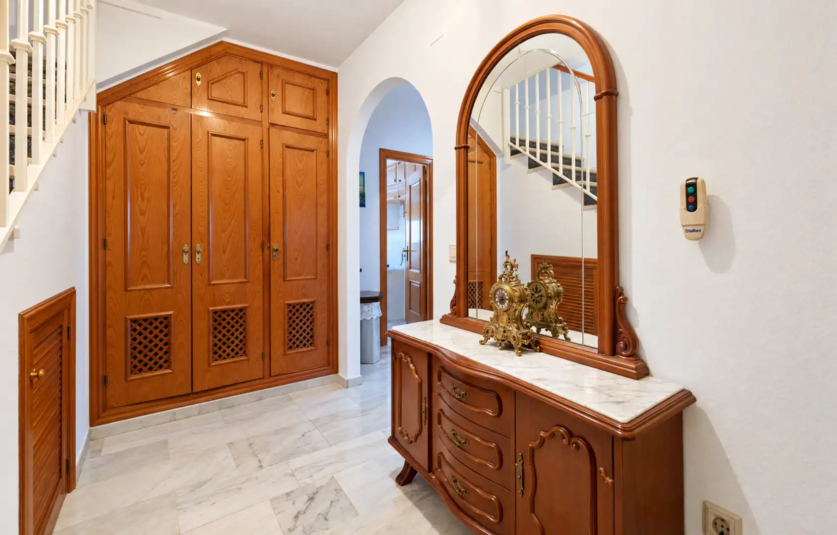 Casa aparellada en venda a Estepona Pueblo, imagen 5