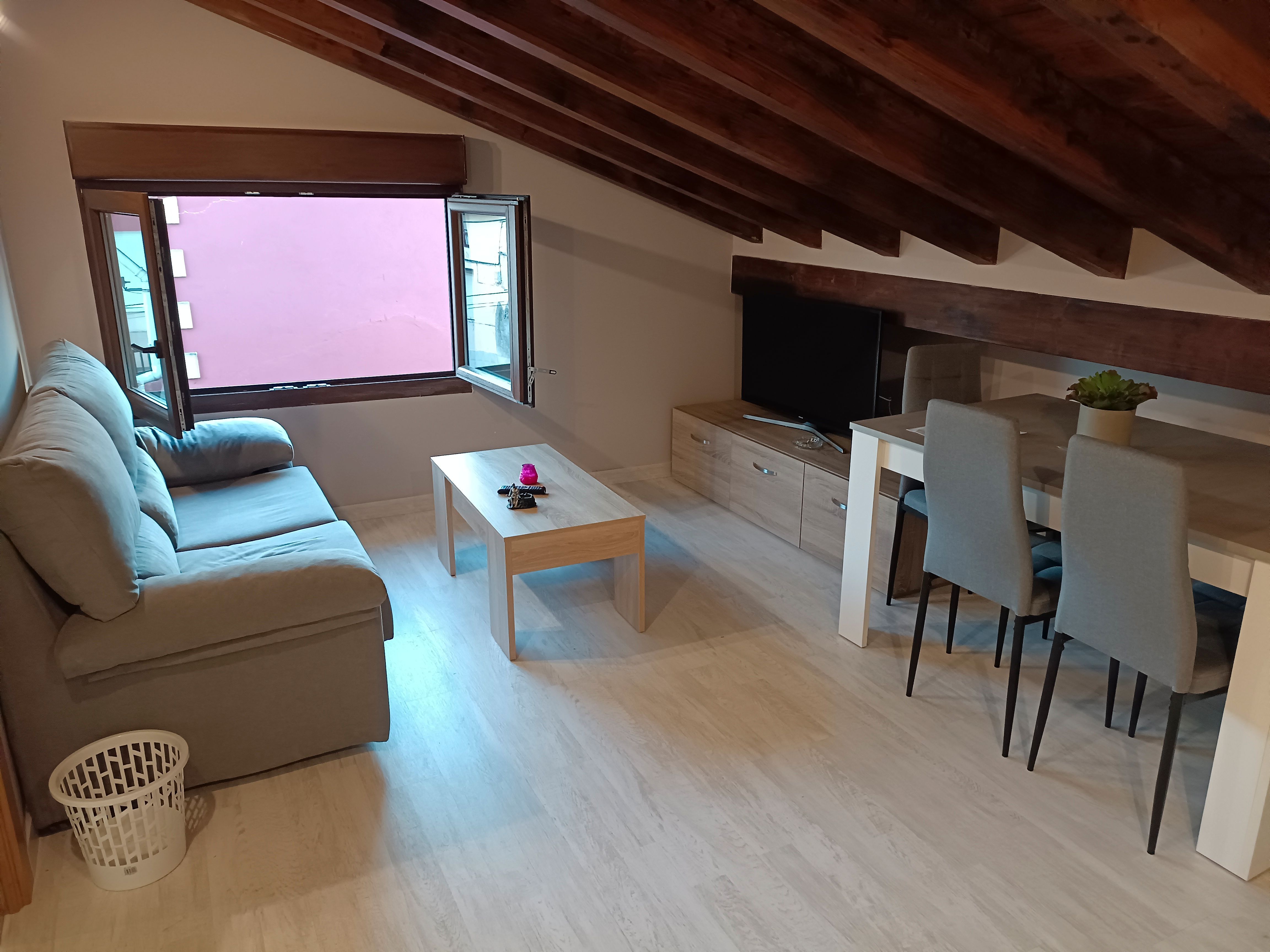 Apartment to rent in Calle Adarzo, Alisal - San Román