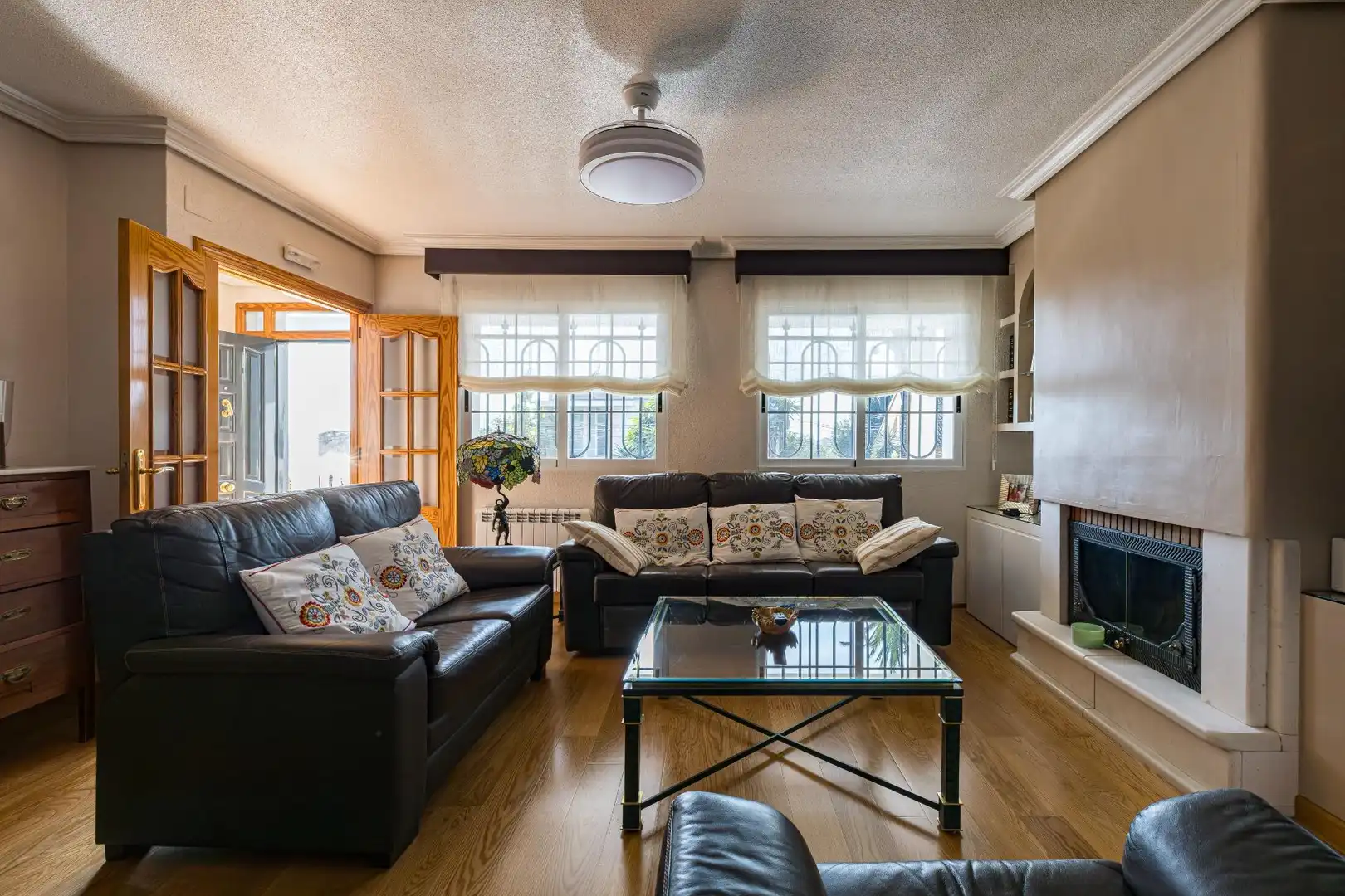 Sala d'estar de Casa o xalet en venda en Murcia amb Aire condicionat, Jardí privat i Terrassa