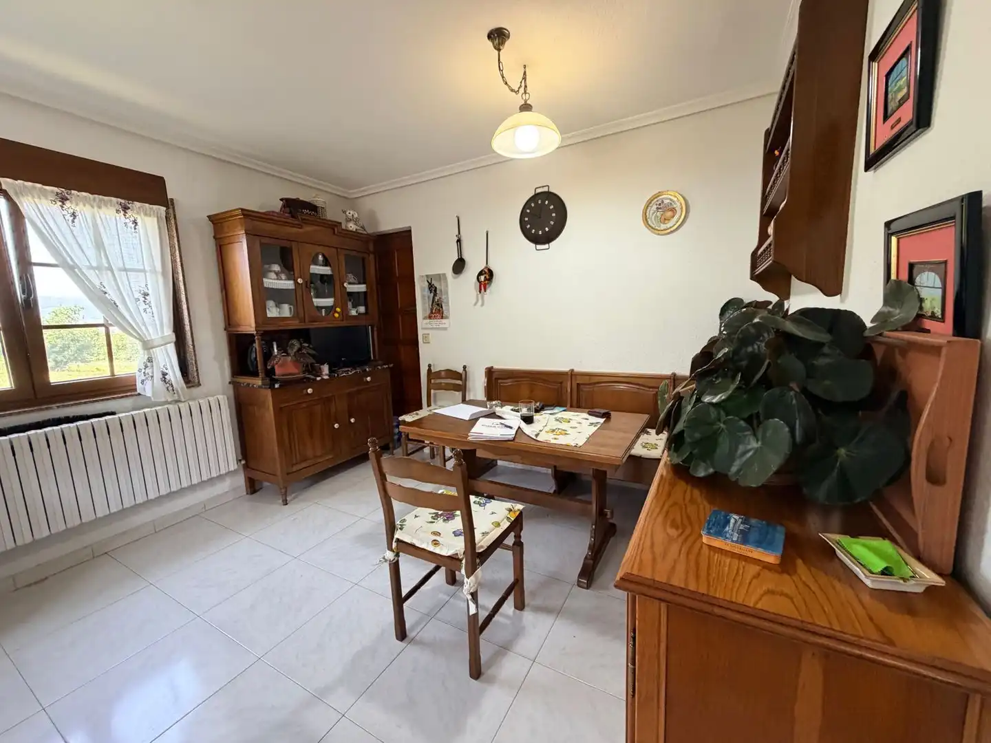 Comedor de Casa o chalet en venta en Valdés - Luarca con Calefacción, Terraza y Trastero