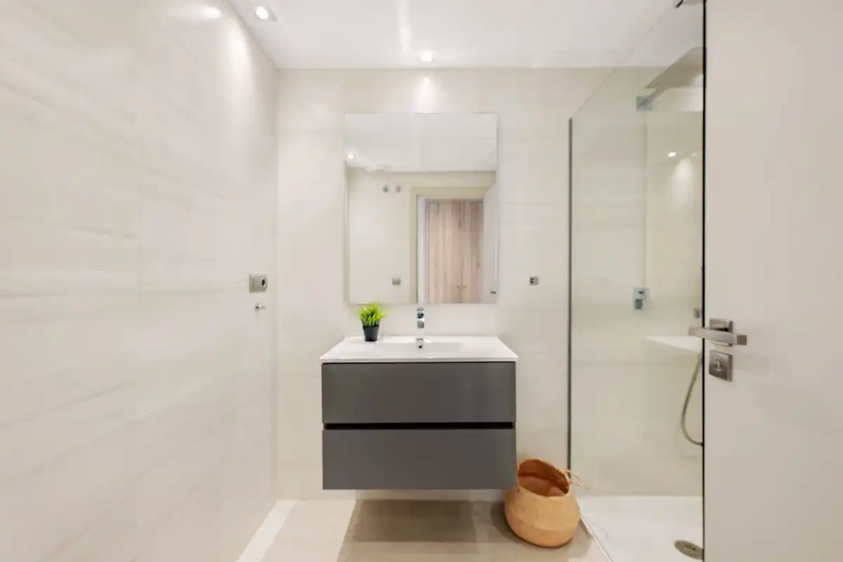 Baño de Apartamento en venta en Mijas con Aire acondicionado, Amueblado y Piscina comunitaria