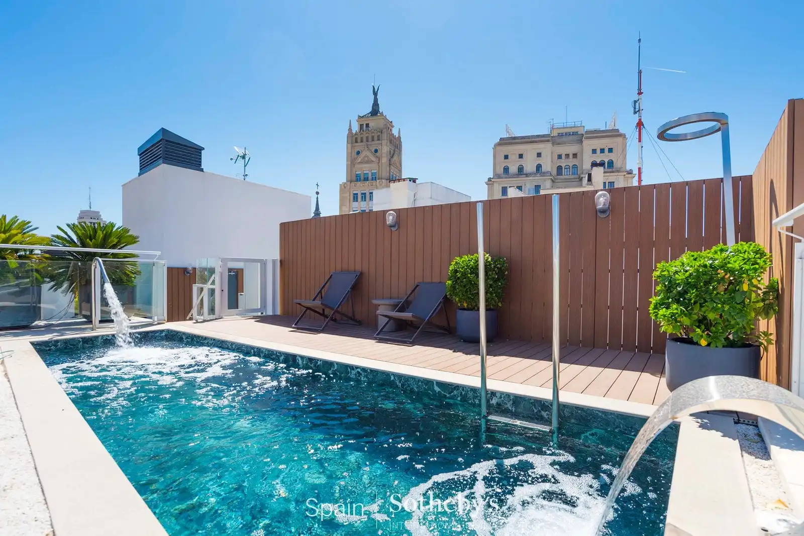 Piscina de Apartamento en venta en Madrid con Aire acondicionado, Calefacción y Terraza