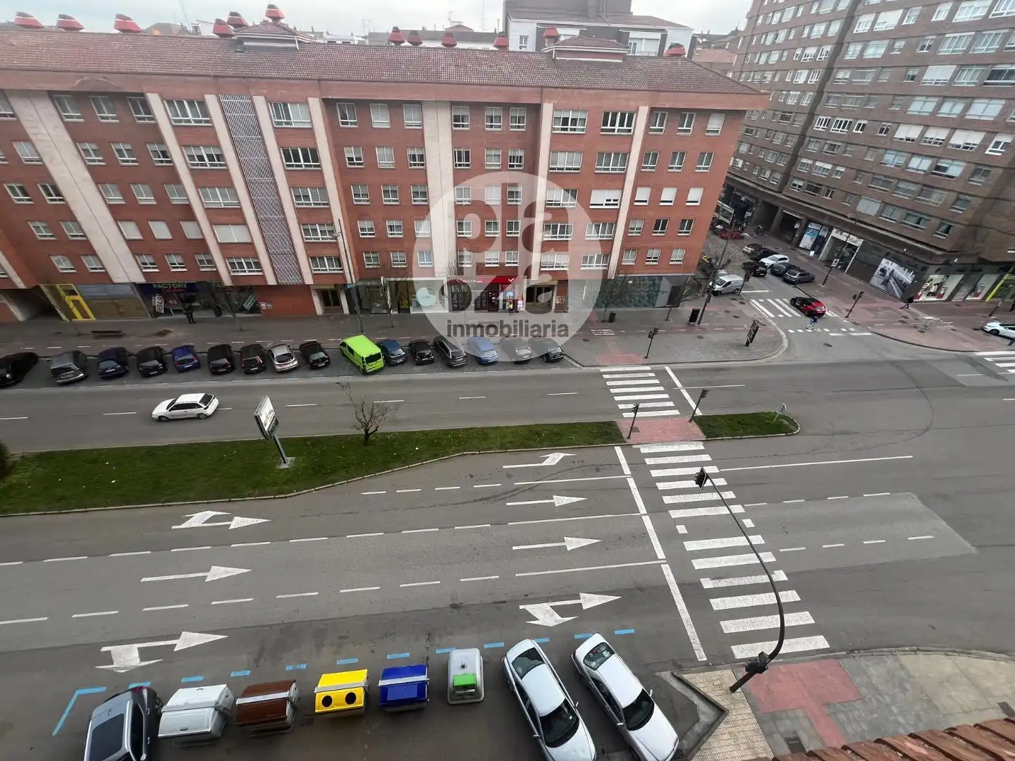 Parkplatz von Wohnung zur Miete in Burgos mit Heizung, Terrasse und Abstellraum