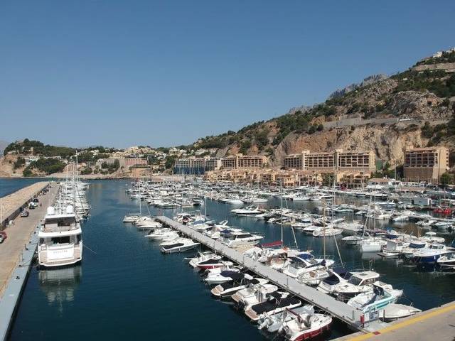 Local comercial en Venta en Mascarat