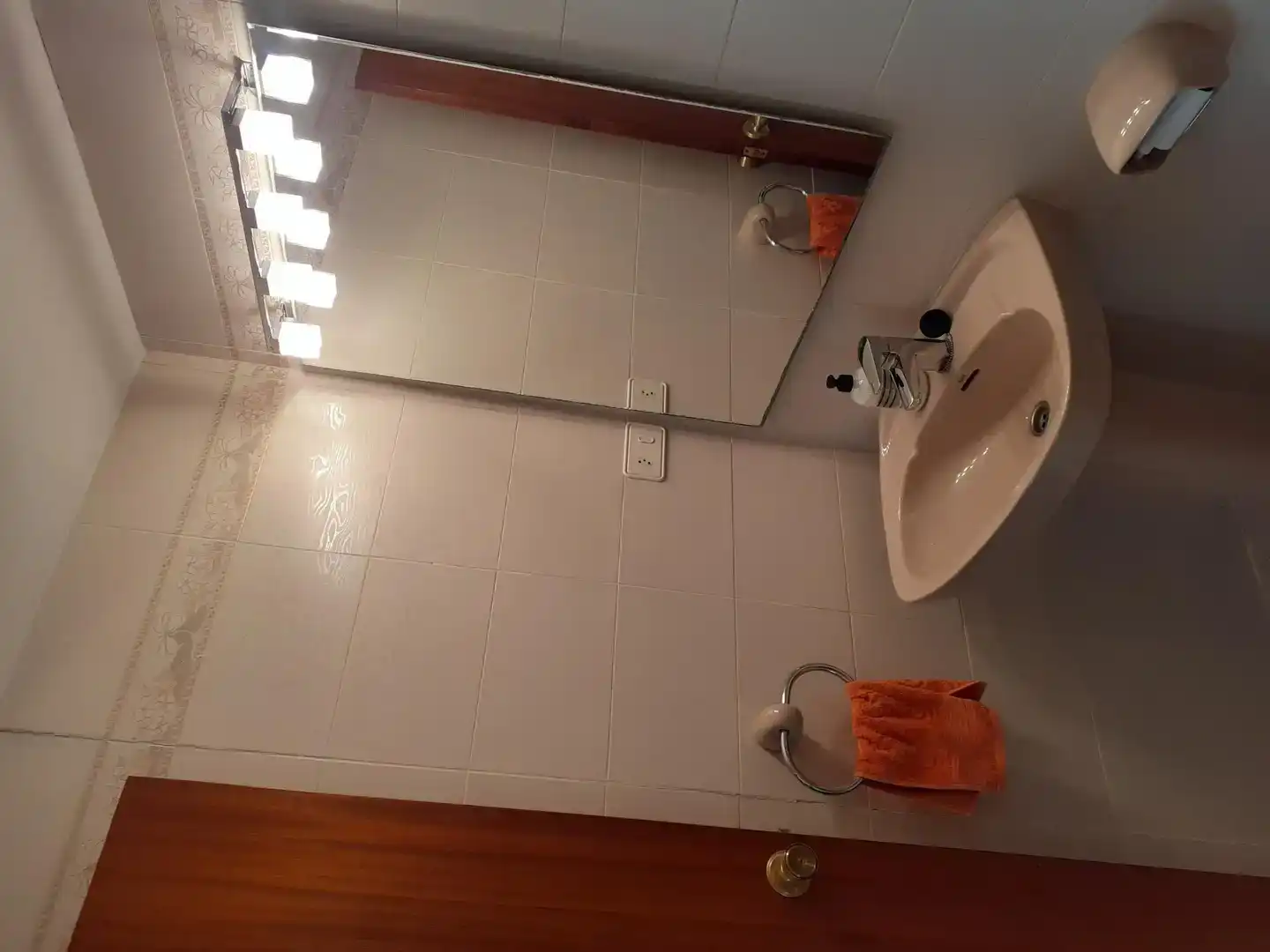 Badezimmer von Wohnungen zur Miete in Castellón de la Plana / Castelló de la Plana mit Klimaanlage, Privatgarten und Abstellraum