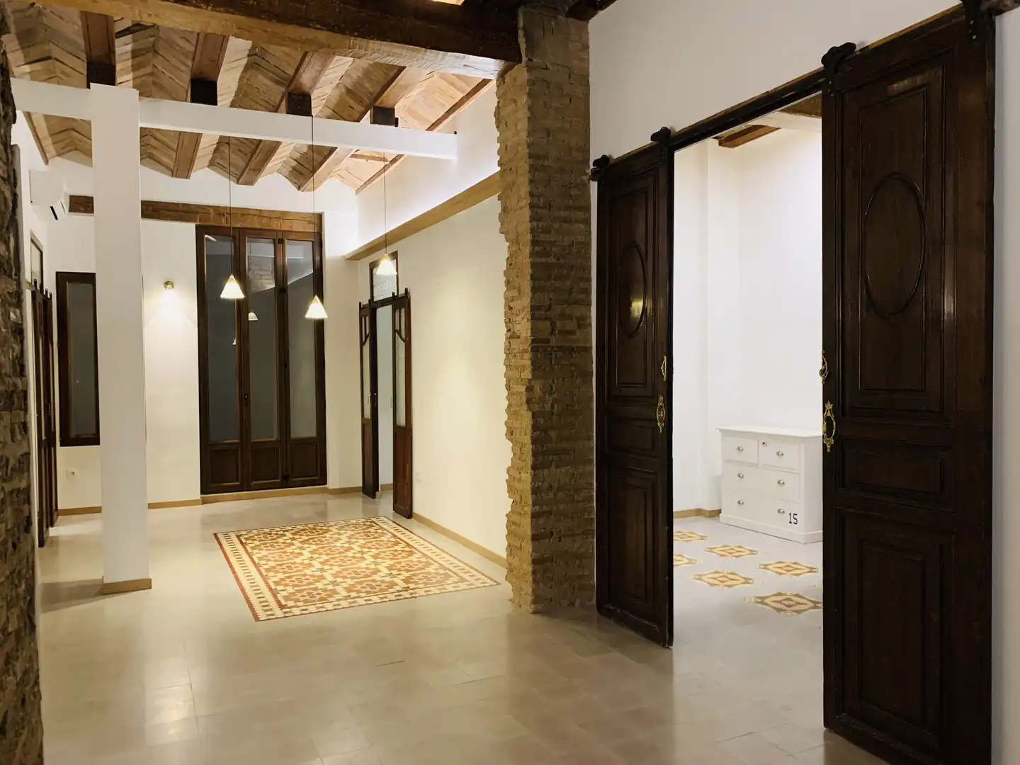 Wohnung zur Miete in Valencia mit Klimaanlage, Heizung und Balkon