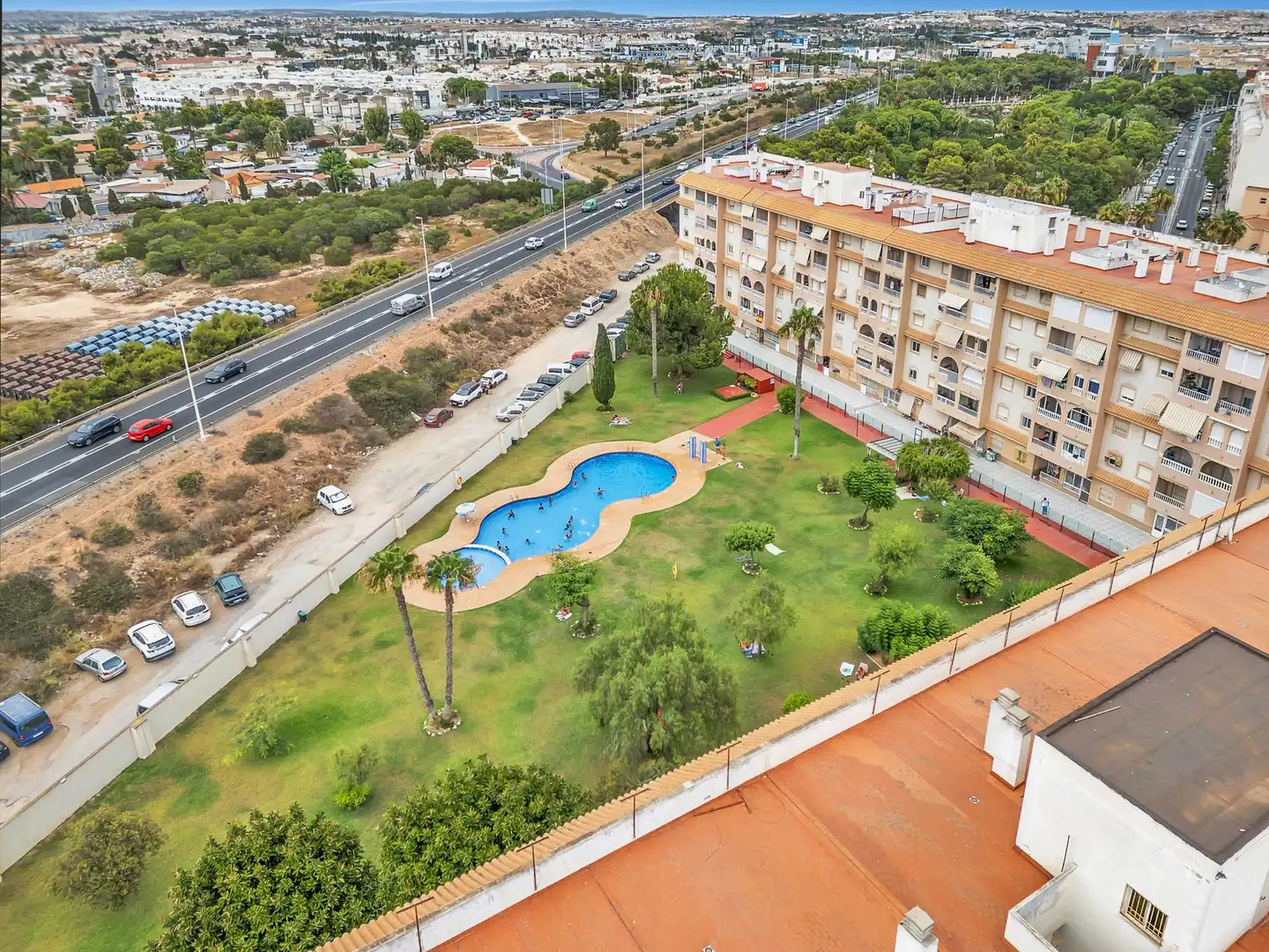 Penthouse with pool for sale in N/A