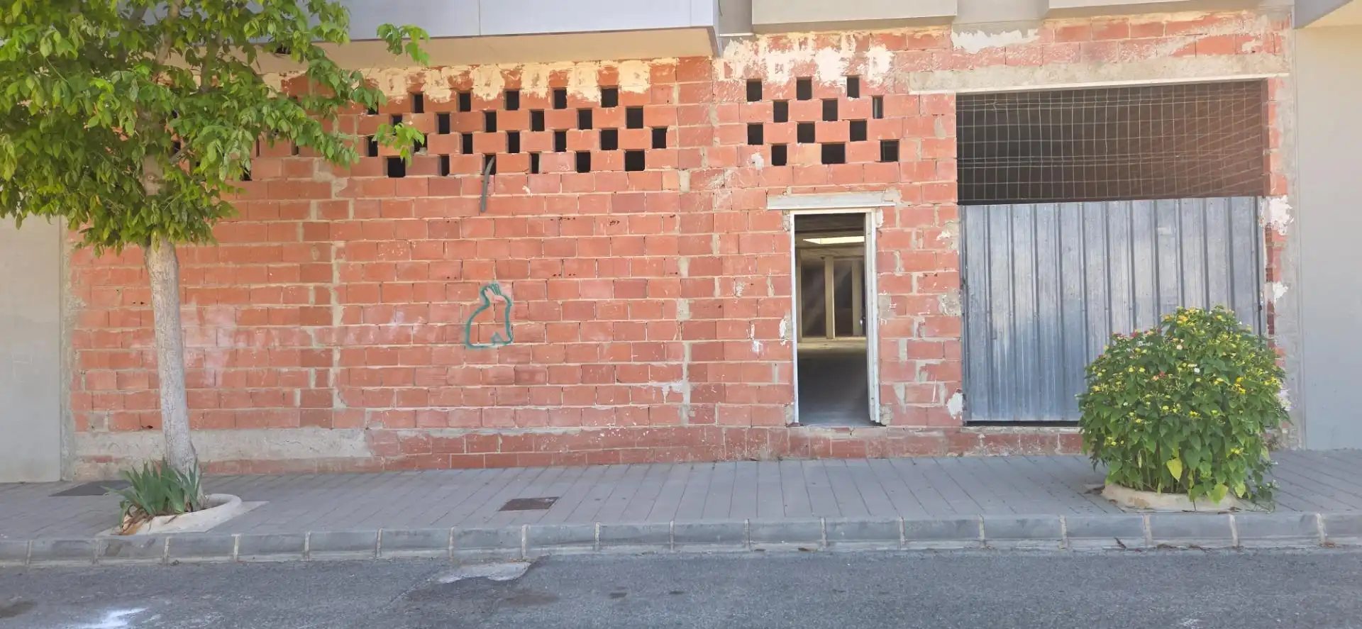 Locale commerciale in vendita a Yecla