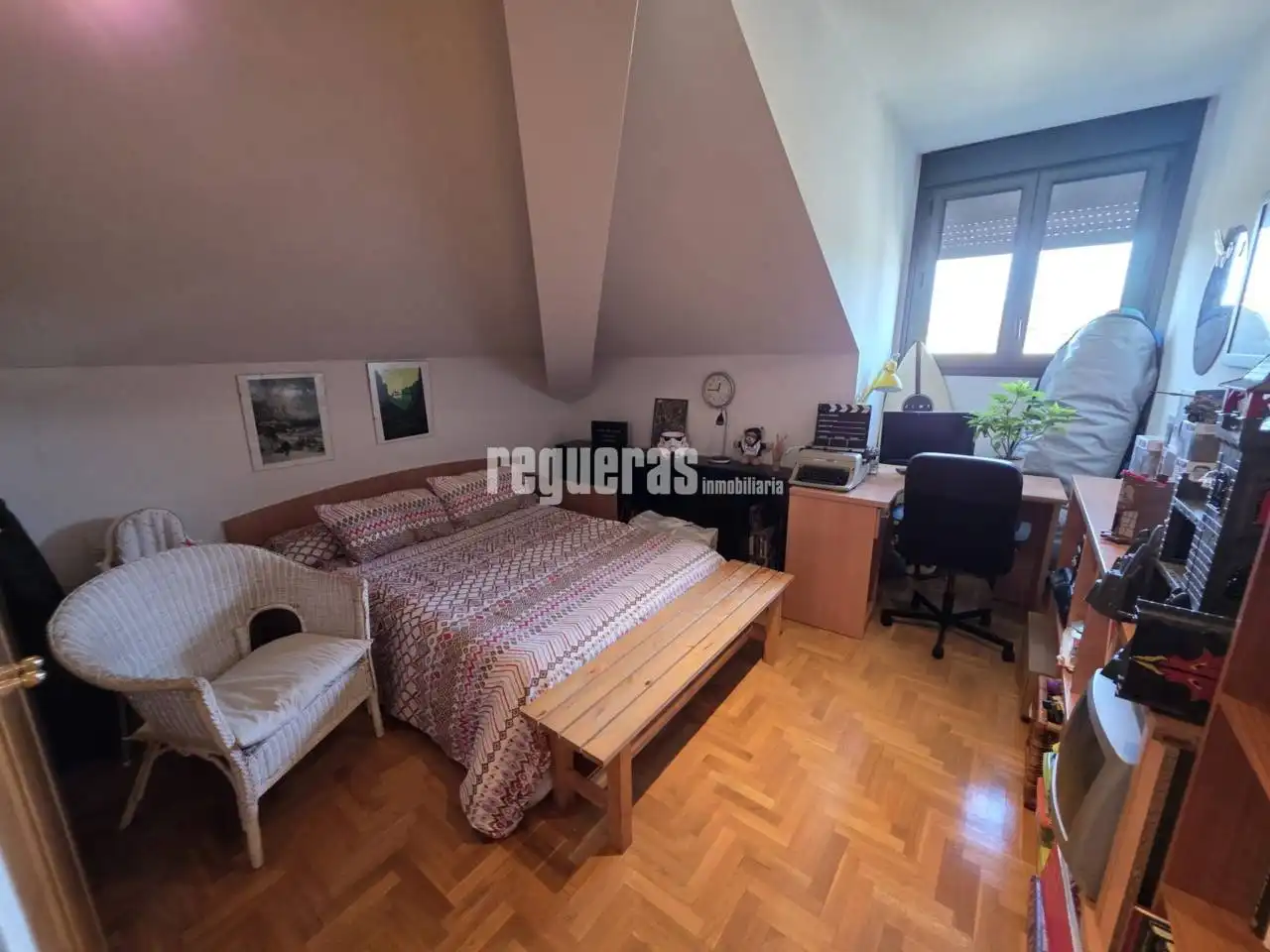 Dormitori de Dúplex en venda en Avilés amb Calefacció, Parquet i Terrassa