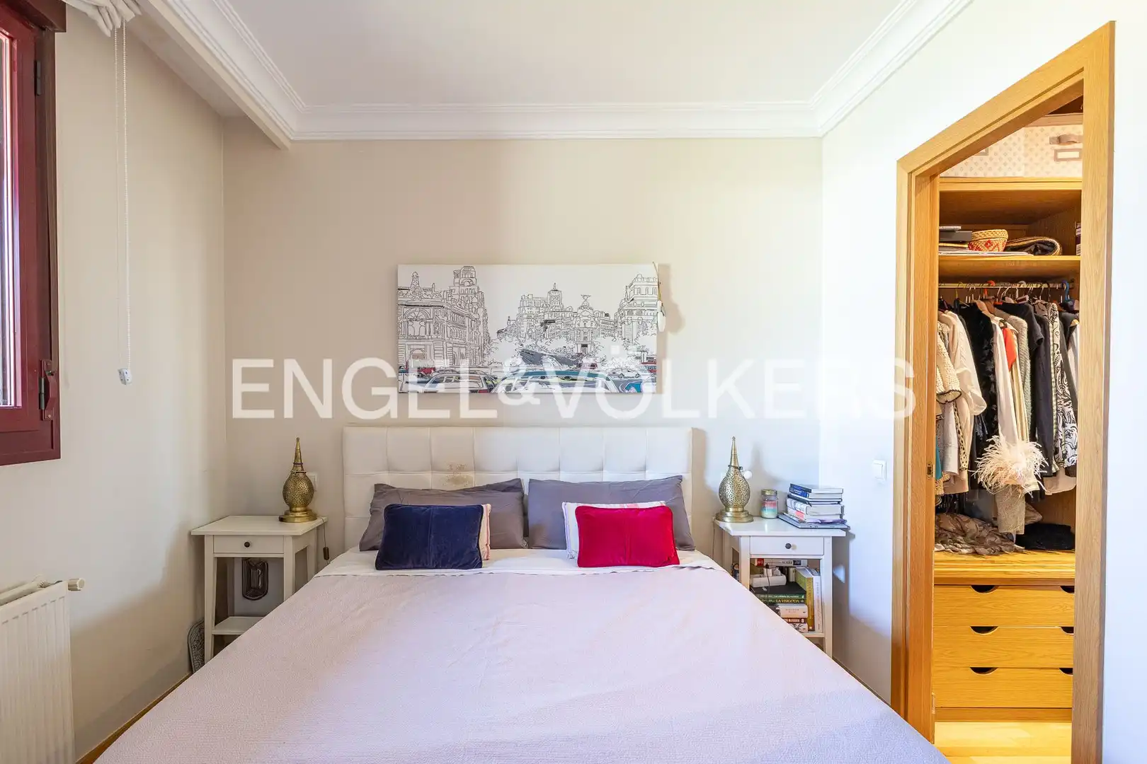 Habitación de Dúplex en venta en Majadahonda con Aire acondicionado, Calefacción y Jardín privado