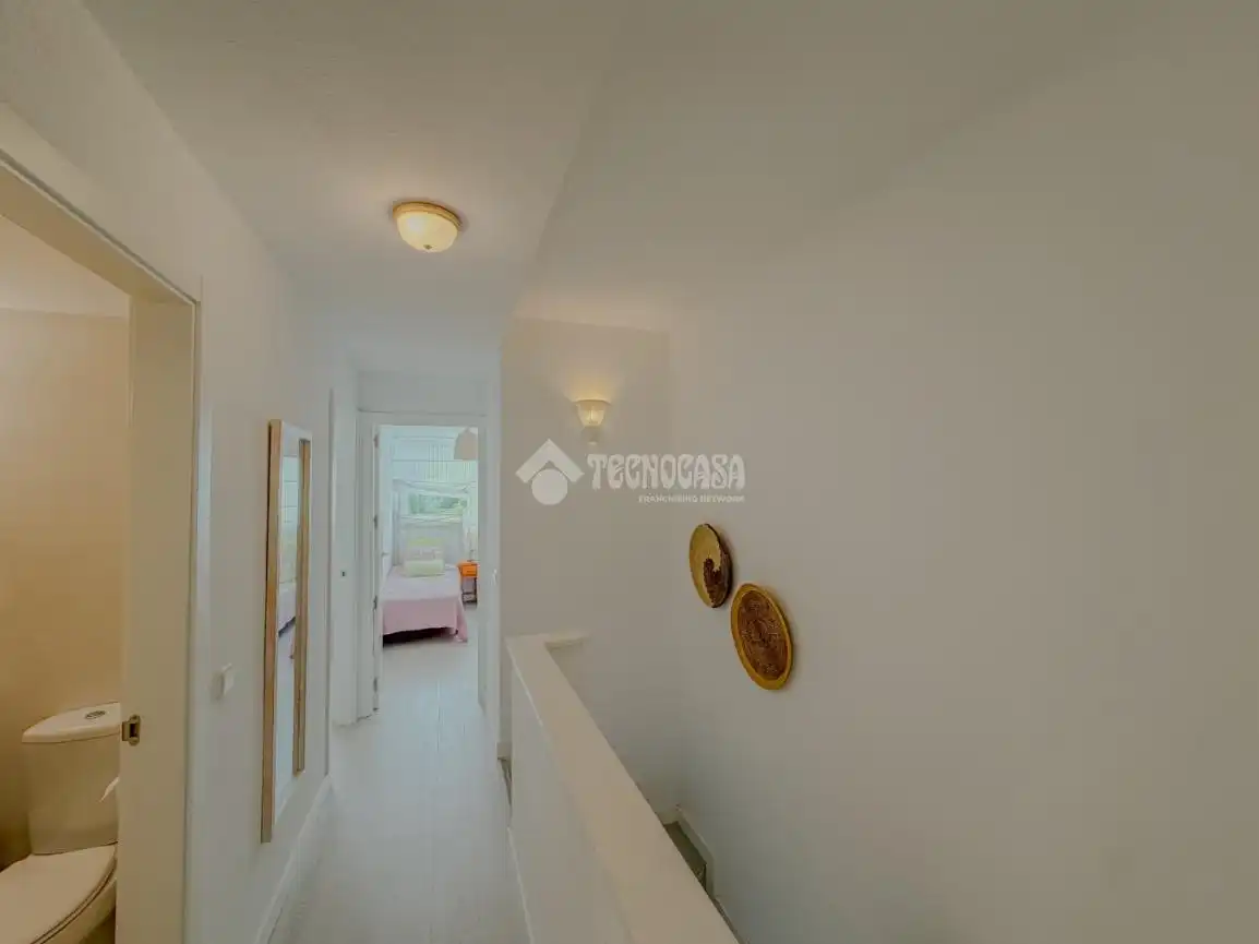 Piso en venta en Rota con Aire acondicionado, Calefacción y Jardín privado