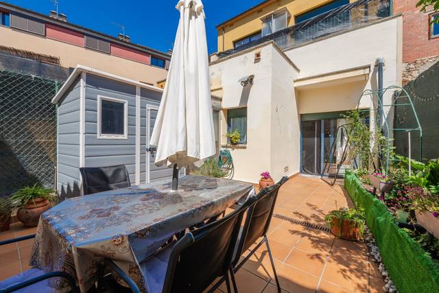 Planta baja en Venta en Serinyà