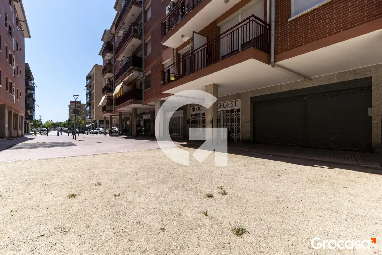 Vista exterior de Local en venda en Molins de Rei amb Aire condicionat i Calefacció