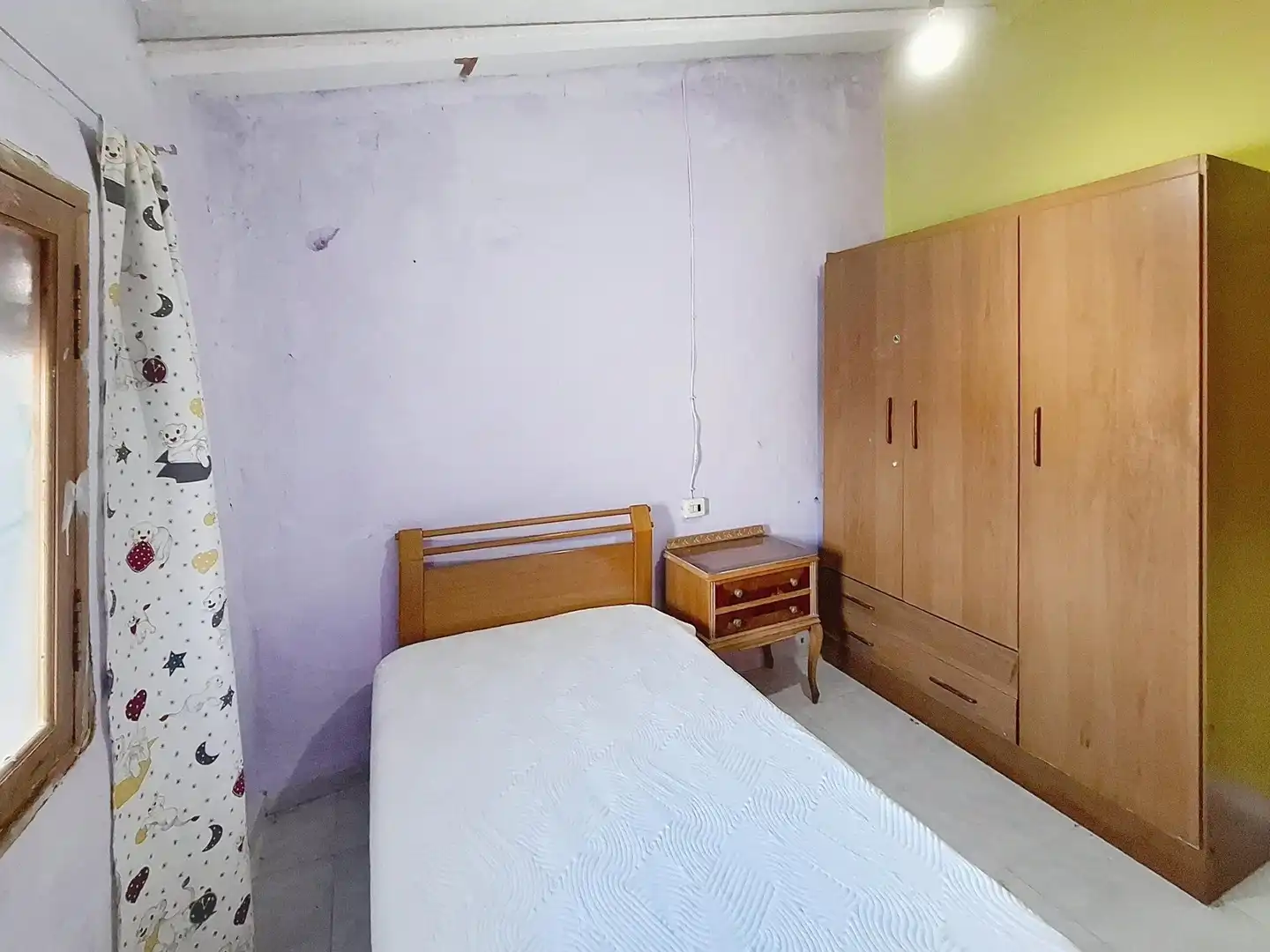 Habitación de Casa adosada en venta en Castelló de Rugat