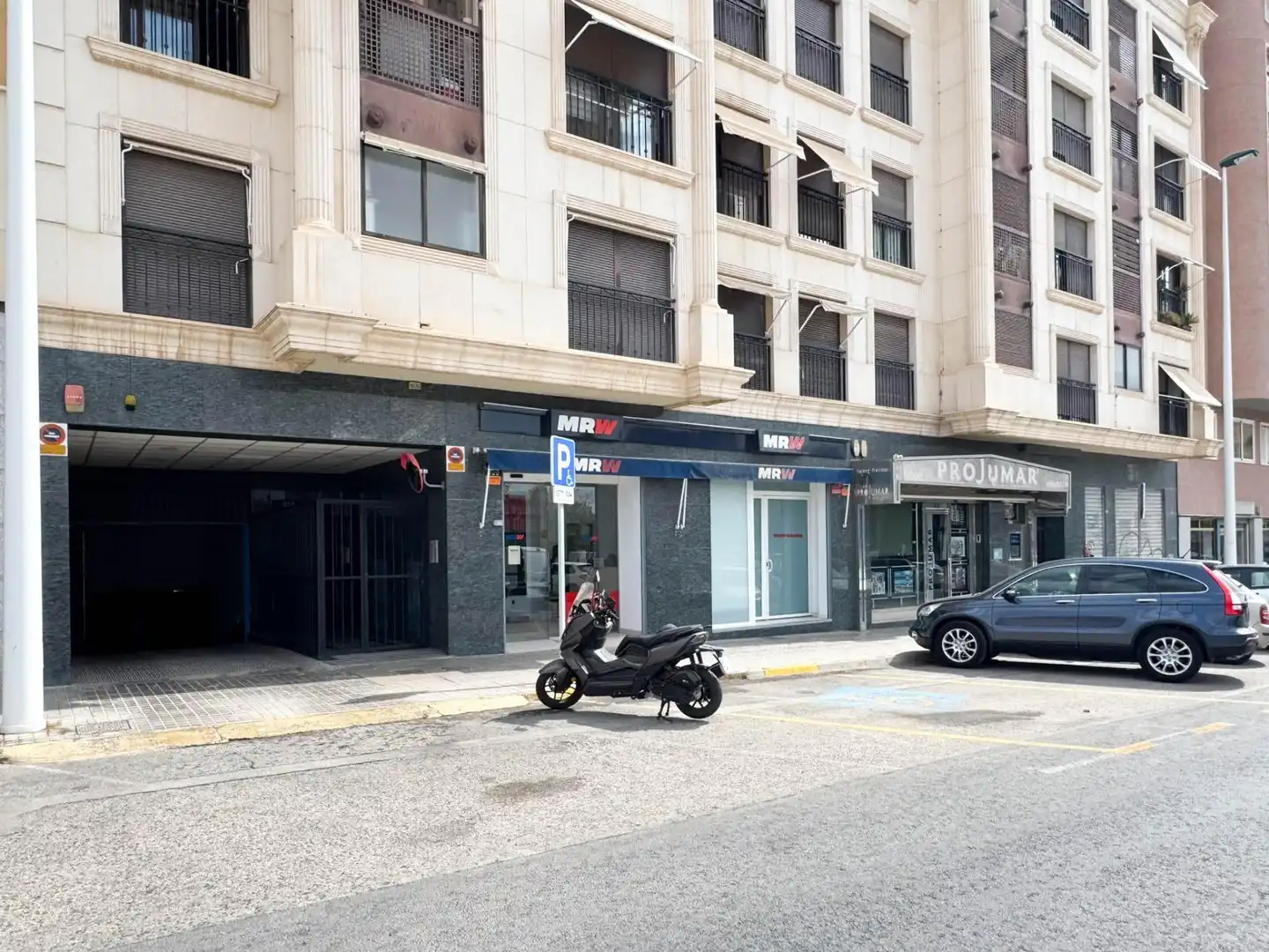 Business premises to rent in Calle JOAQUIN MARTINEZ MACIA