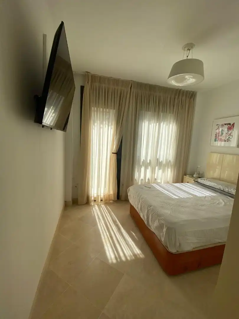 Habitación de Piso en venta en Sevilla con Aire acondicionado, Trastero y Amueblado