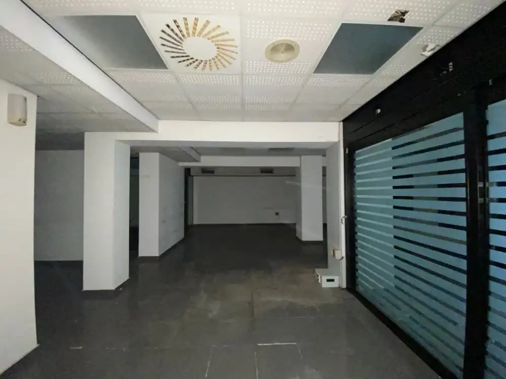 Local de alquiler en C/ Mora D´Ebre, El Coll