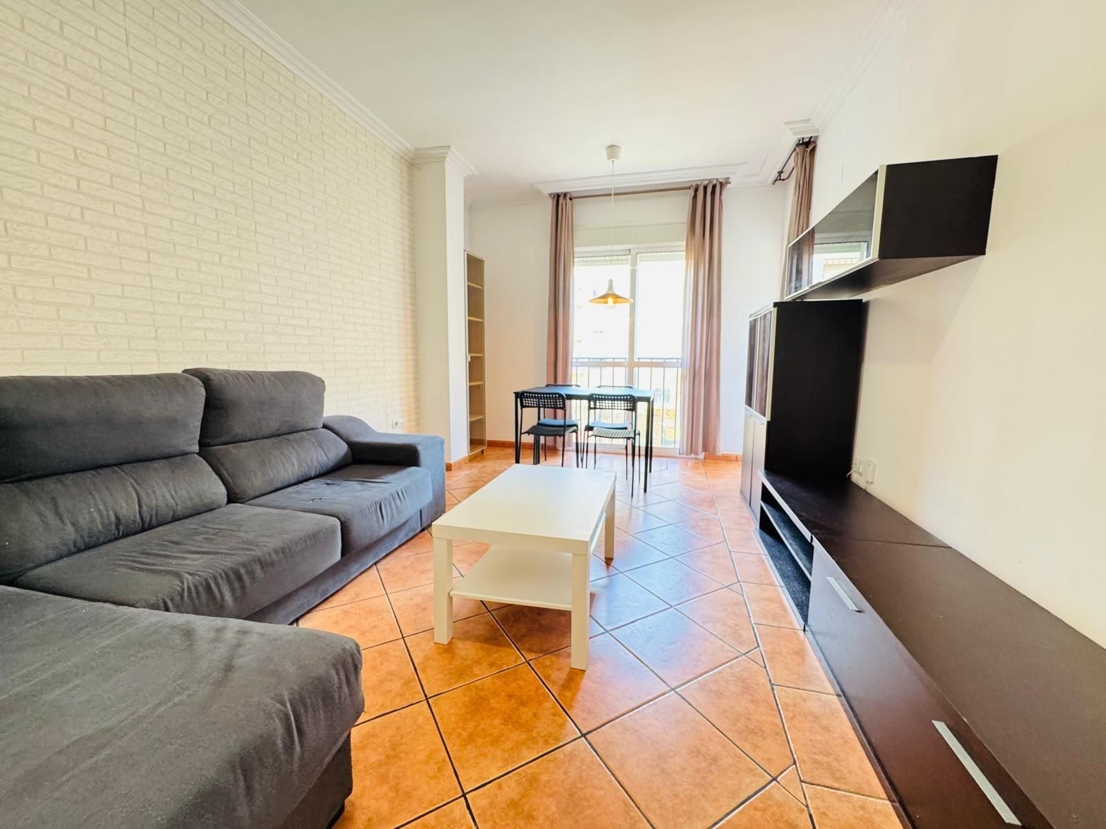 Living room of Flat for sale in Algeciras  with Balcony and Community pool