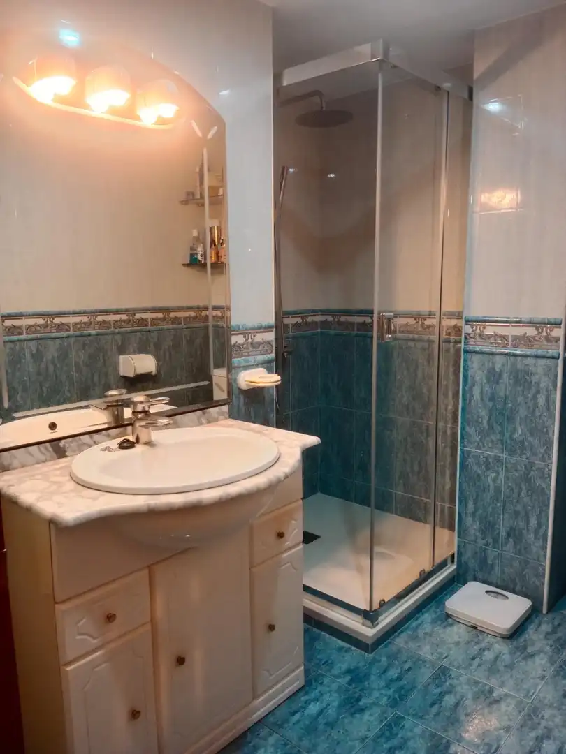 Baño de Piso en venta en Rincón de la Victoria con Aire acondicionado, Terraza y Piscina comunitaria
