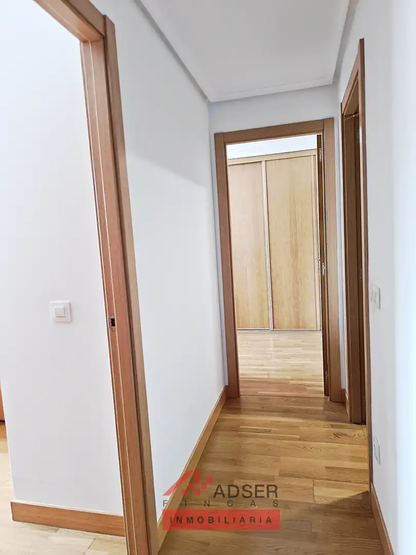 Pis en venda en Lardero amb Calefacció, Parquet i Terrassa
