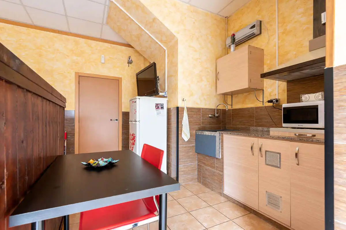 Cocina de Casa adosada en venta en Les Alqueries / Alquerías del Niño Perdido con Aire acondicionado, Calefacción y Jardín privado