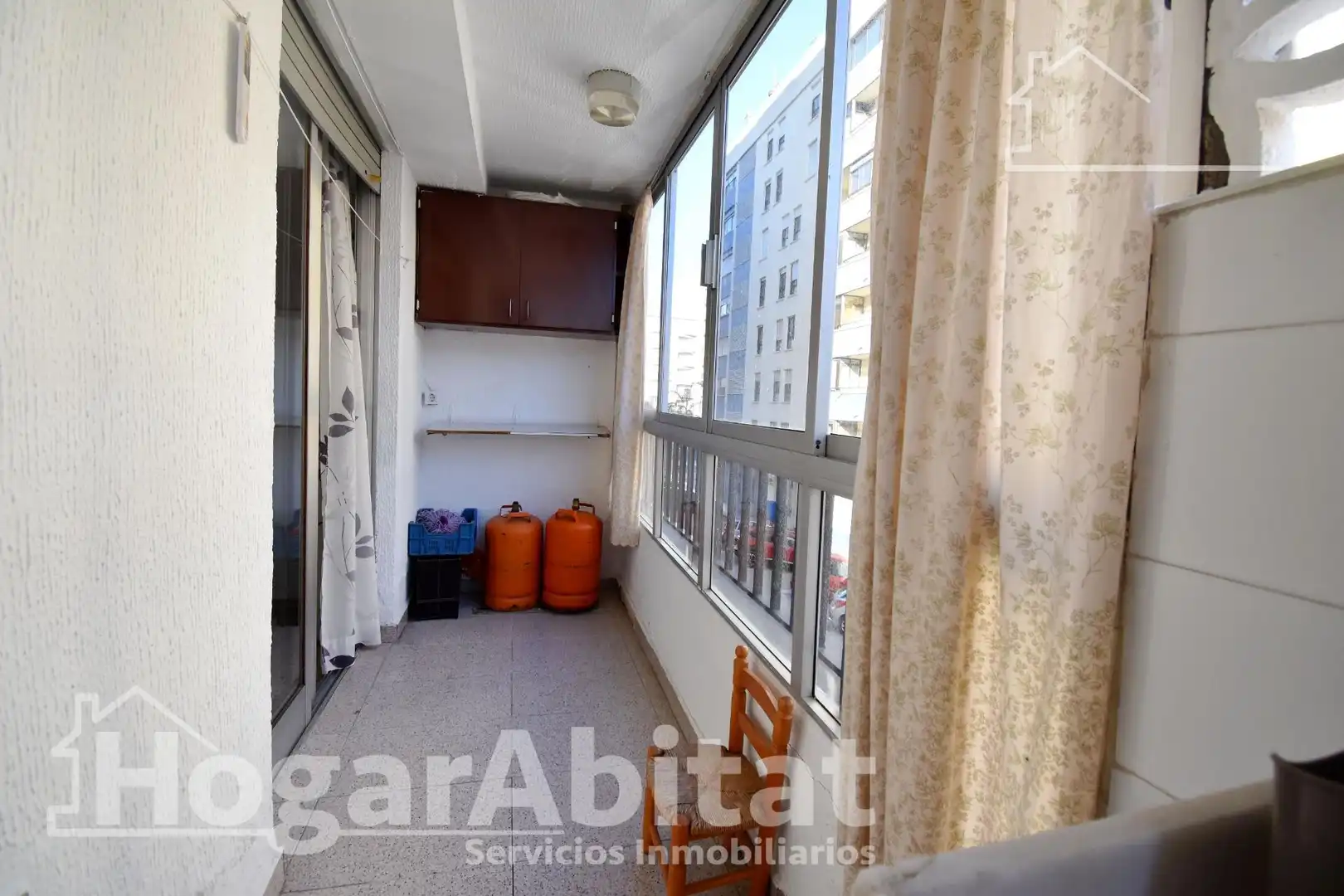 Habitación de Piso en venta en Oliva con Terraza, Amueblado y Balcón