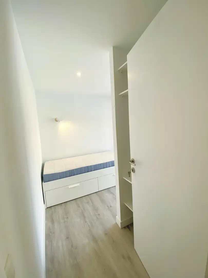 Habitación de Piso para compartir en Madrid con Aire acondicionado, Calefacción y Amueblado