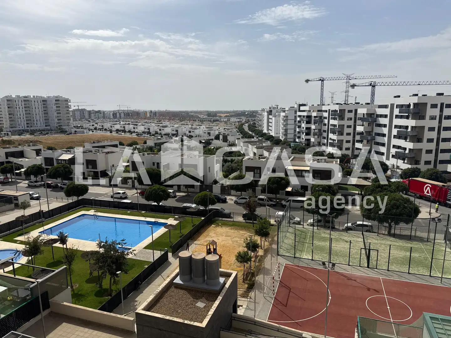 Terrassa de Pis en venda en Dos Hermanas amb Aire condicionat, Terrassa i Traster