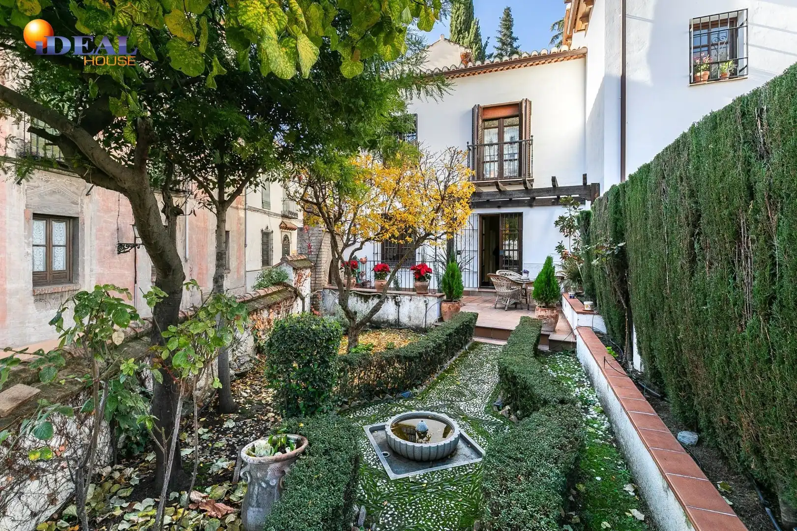 Semi-detached house with garden for sale in DEL CHAPIZ