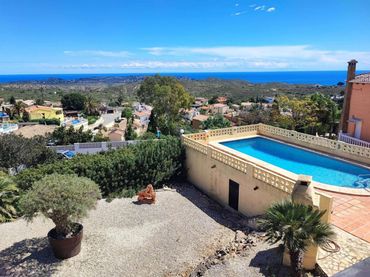 Villa mit Balkon zum Verkauf in Cumbre del Sol